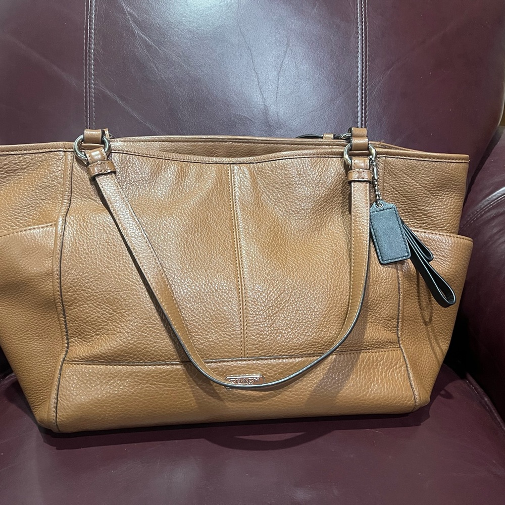 Used Coach handbag in excellent condition